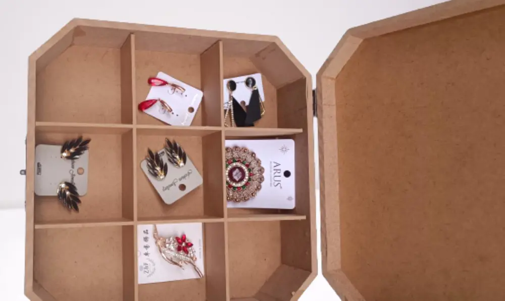 Hobi ERDL 90050 Dekoratif Model Takı Kutusu Klipsli Bölmeli Ahşap