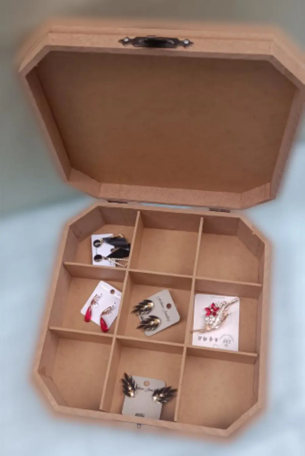 Hobi ERDL 90050 Dekoratif Model Takı Kutusu Klipsli Bölmeli Ahşap