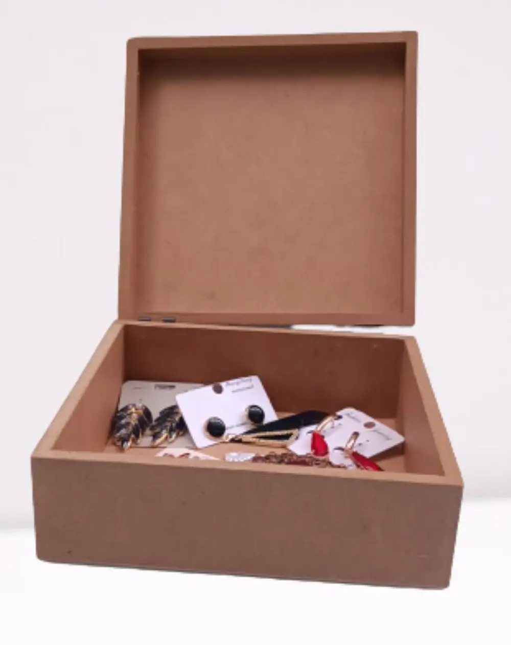 Hobi ERDL 90052 Dekoratif Model Öğrenci Ve Makyaj Kutu Ahşap MDF Hobi ERDL 90052 Dekoratif Model Öğrenci Ve Makyaj Kutu Ahşap MDF