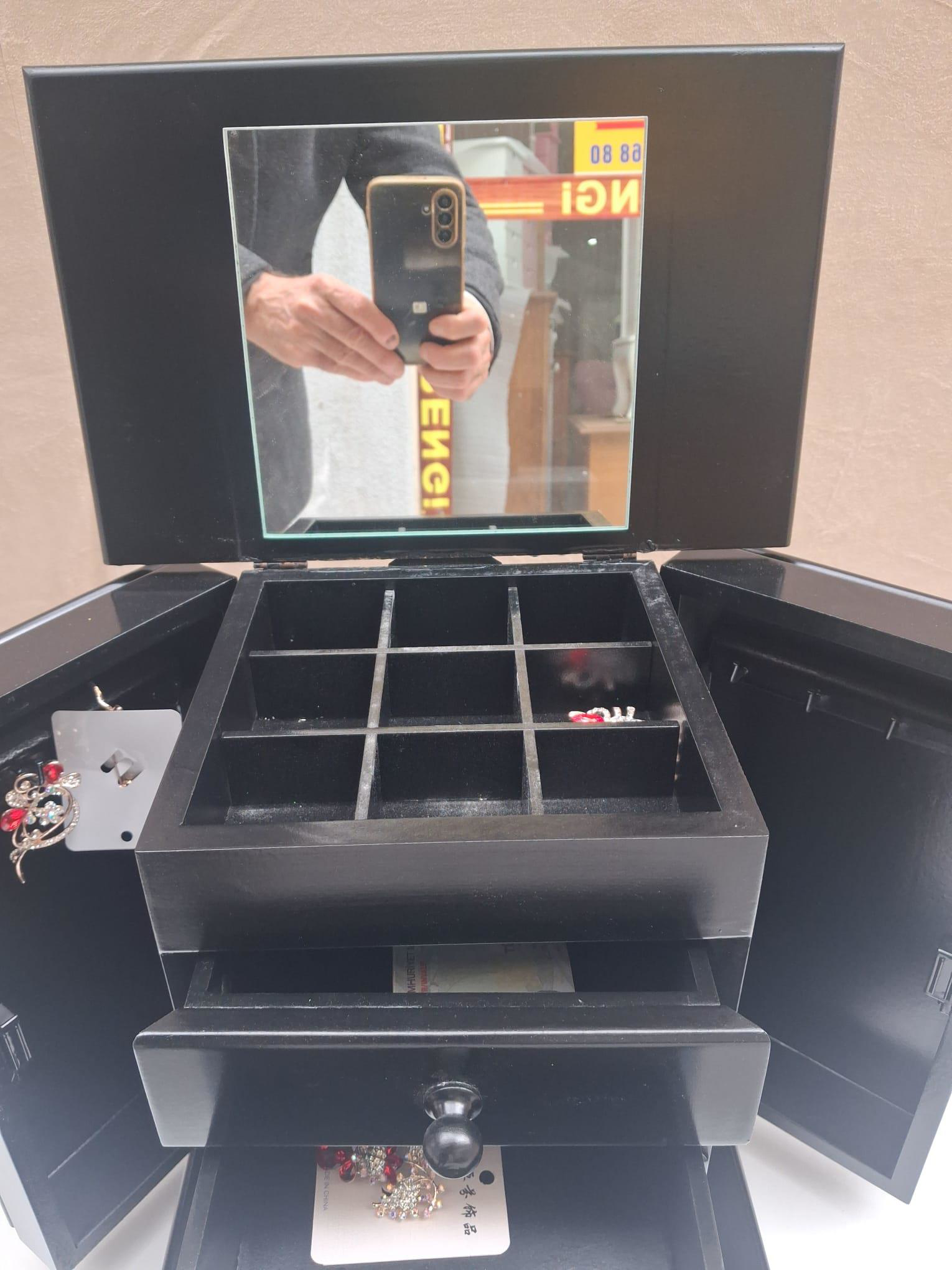 Hobi ERDL 90593 Takı Makyaj Şifonyer 7 Çekmmeceli Modüllü Parlak 