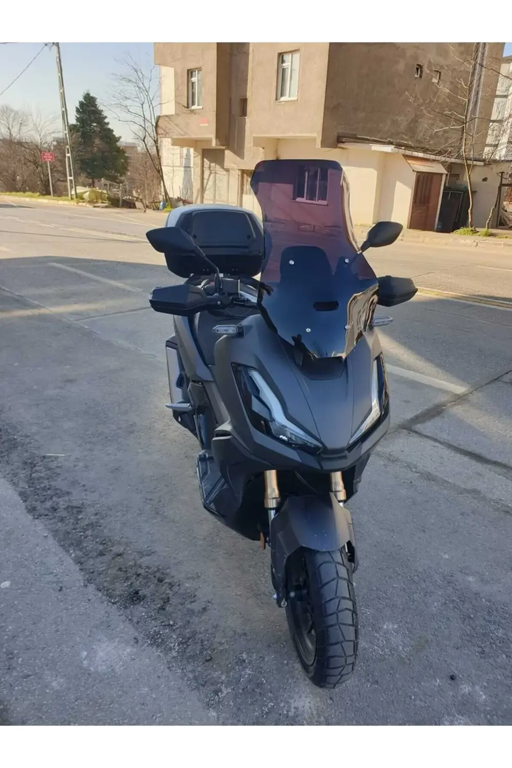 Honda Adv 350 Ön Cam 2023-2025 Model 60cm Siyah Renkli 4mm ORTA B