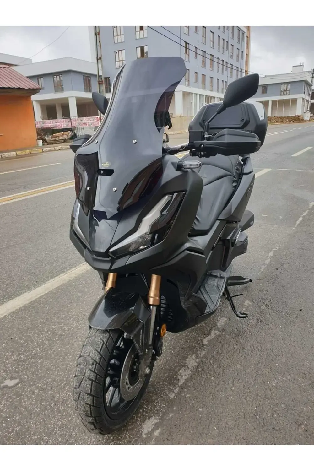 Honda Adv 350 Ön Cam 2023-2025 Model 72cm Siyah Renkli 4mm UZUN