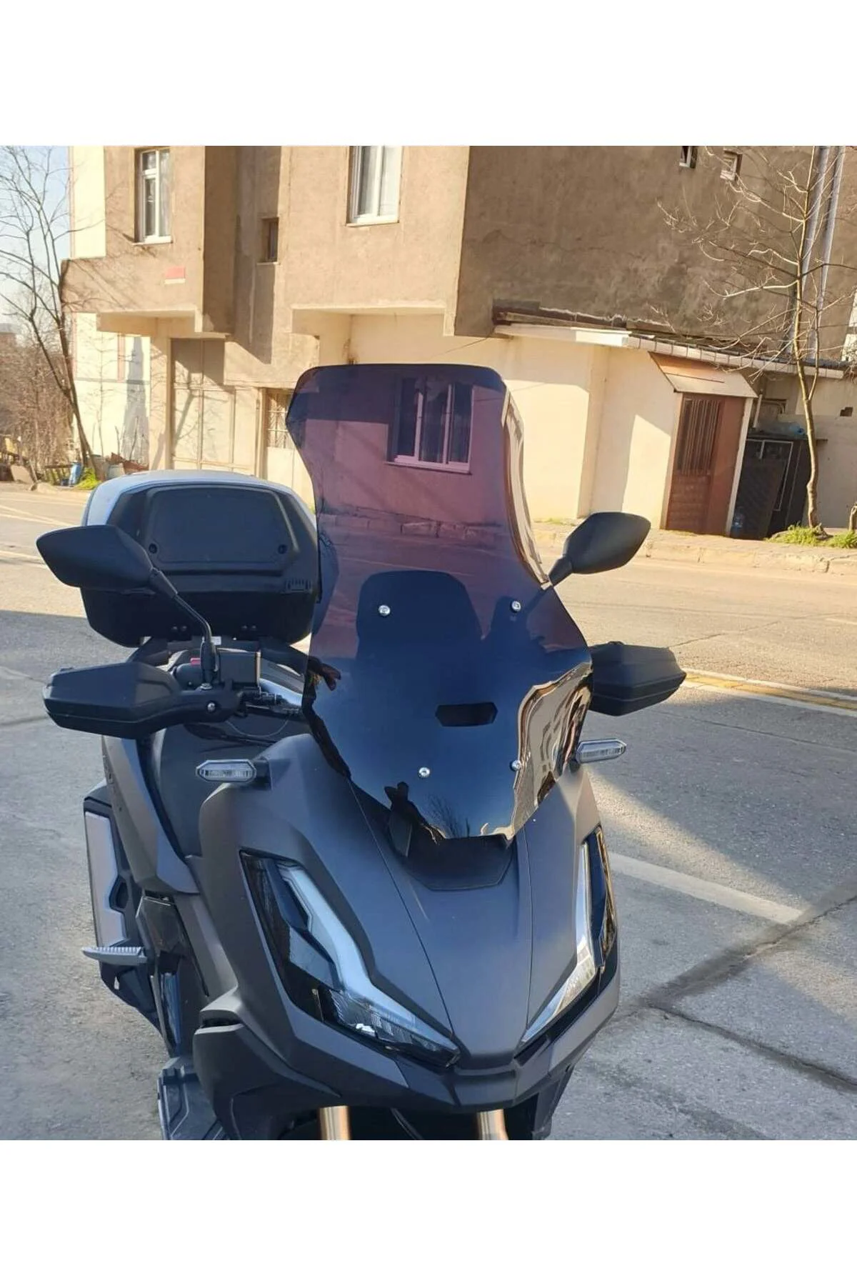 Honda Adv 350 Ön Cam 2023-2026 Model 60cm Siyah Renkli 4mm ORTA B