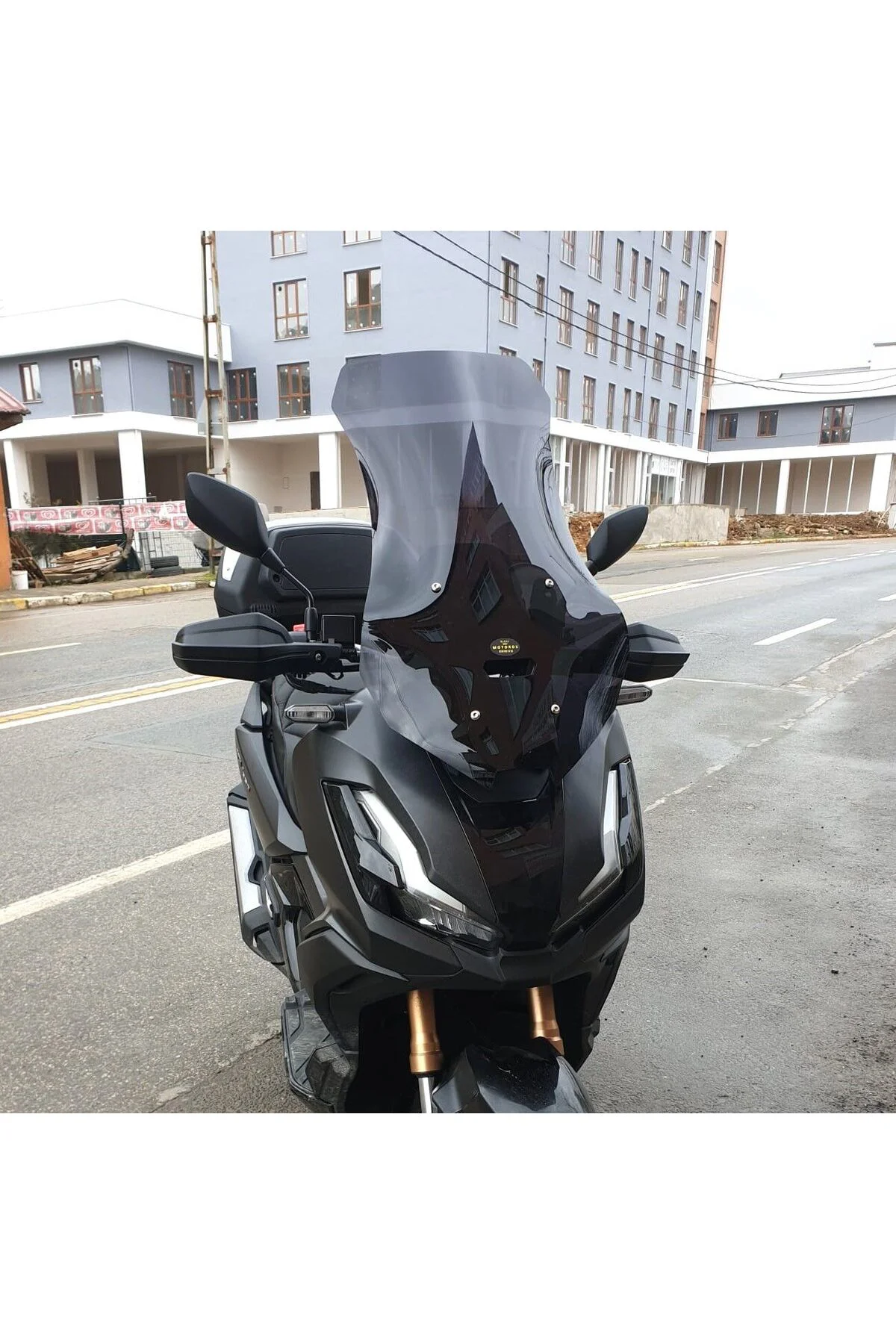Honda Adv 350 Ön Cam 2023-2026 Model 72cm Siyah Renkli 4mm UZUN