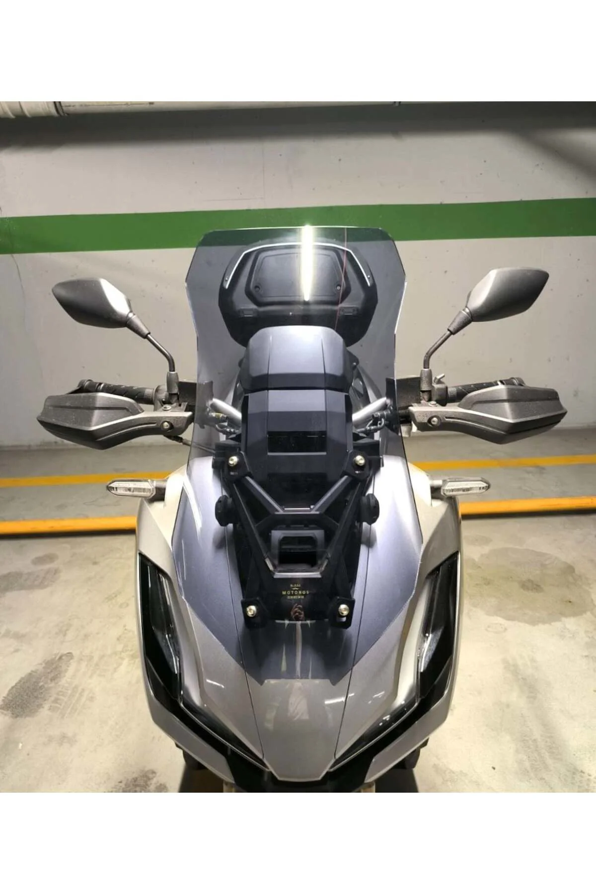 Honda Adv 350 Ön Cam 2023-2026 Model 60cm Füme Renkli 4mm ORTA BO