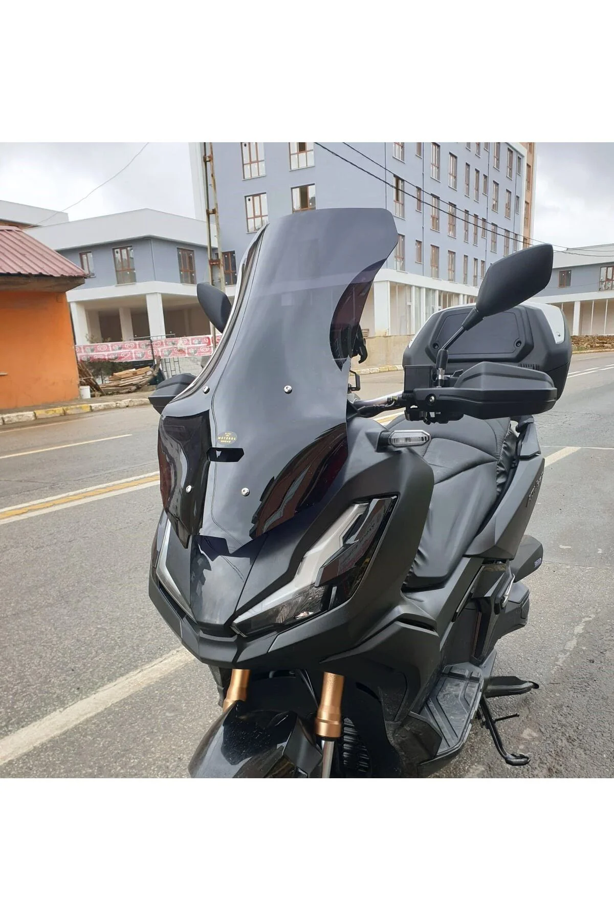 Honda Adv 350 Ön Cam 2023-2026 Model 72cm Siyah Renkli 4mm UZUN