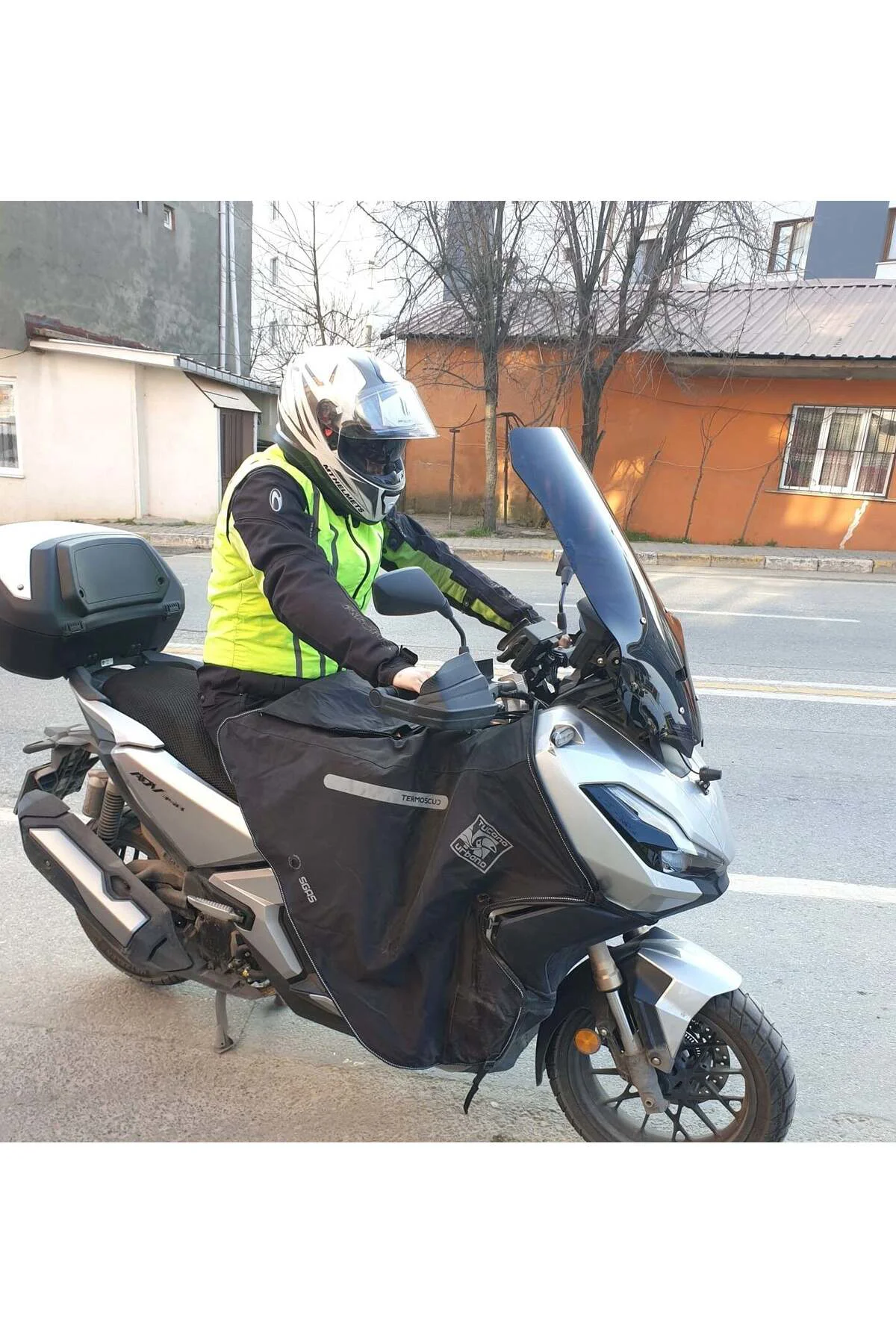 Honda Adv 350 Ön Cam 2023-2026 Model 72cm Siyah Renkli 4mm UZUN