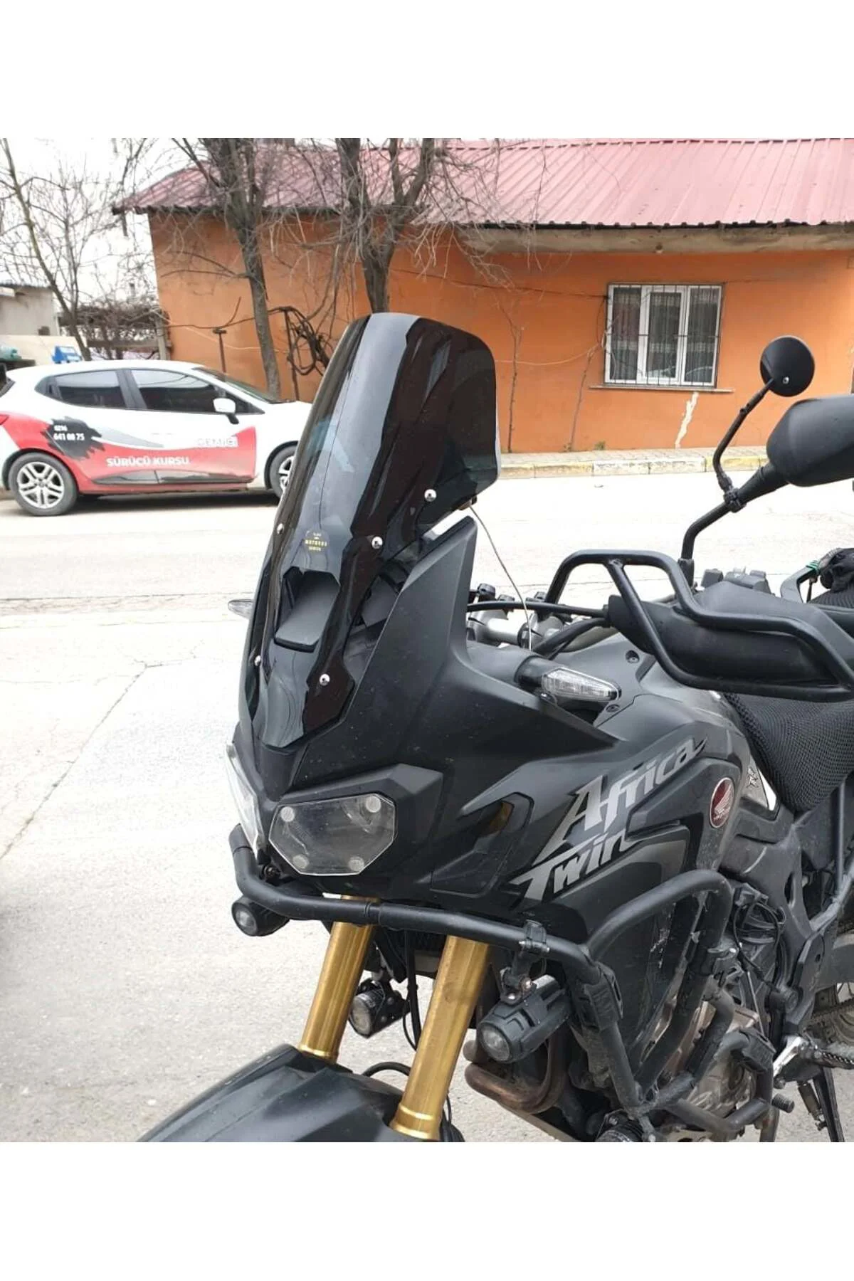 Honda Africa Twin CRF 1000 Ön Cam 2016-2020 Model 45cm Siyah Renkli 4mm SPORTİF