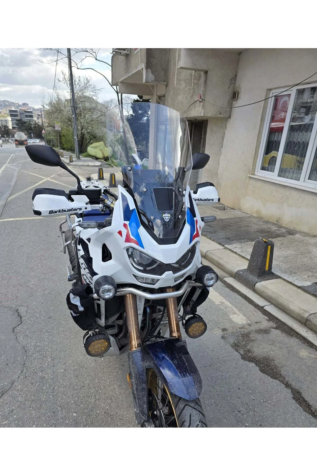 Honda Africa twin CRF 1100 L4 Ön Cam 2023-2026 Model 54cm Şeffaf Renkli 4mm UZUN