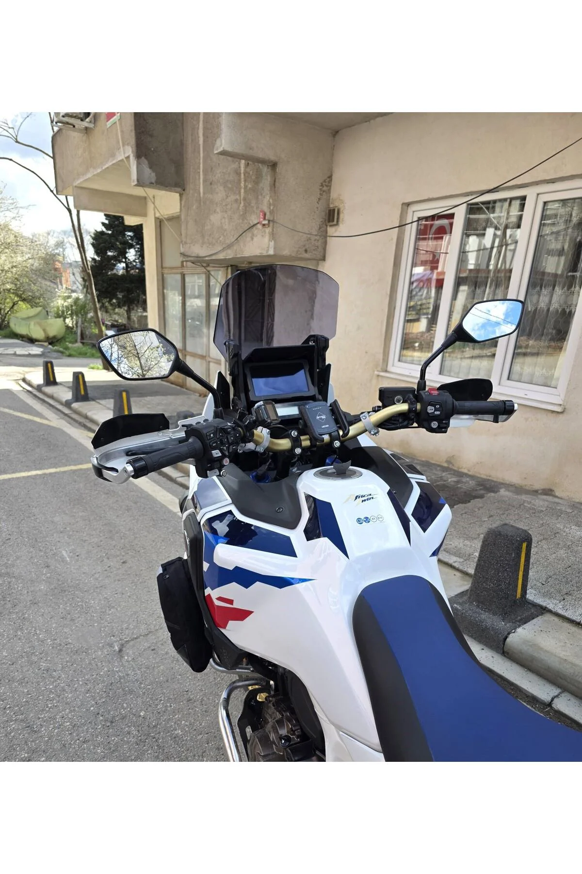 Honda Africa twin CRF 1100 L4 Ön Cam 2023-2026 Model 54cm Siyah R