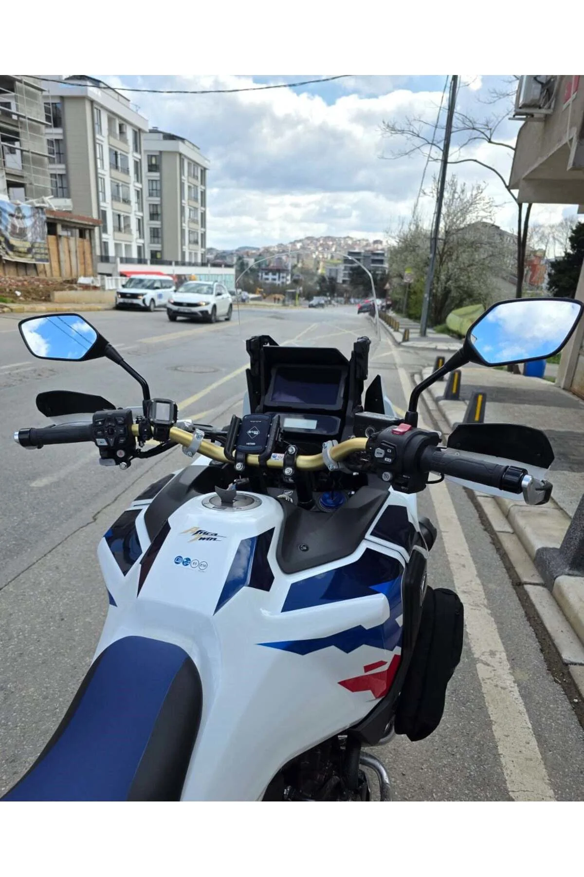 Honda Africa twin CRF 1100 L4 Ön Cam 2023-2026 Model 46cm Şeffaf 