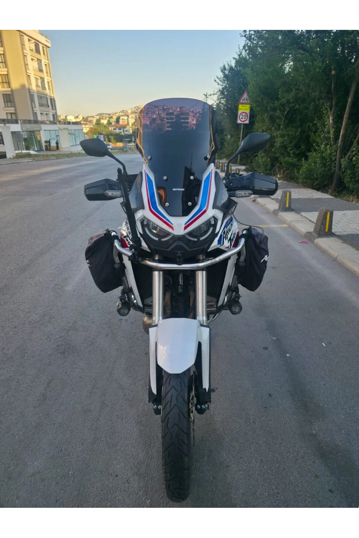 Honda Africa twin CRF 1100L L1 Ön Cam 2020-2023 Model 51cm Siyah Renkli 4mm UZUN