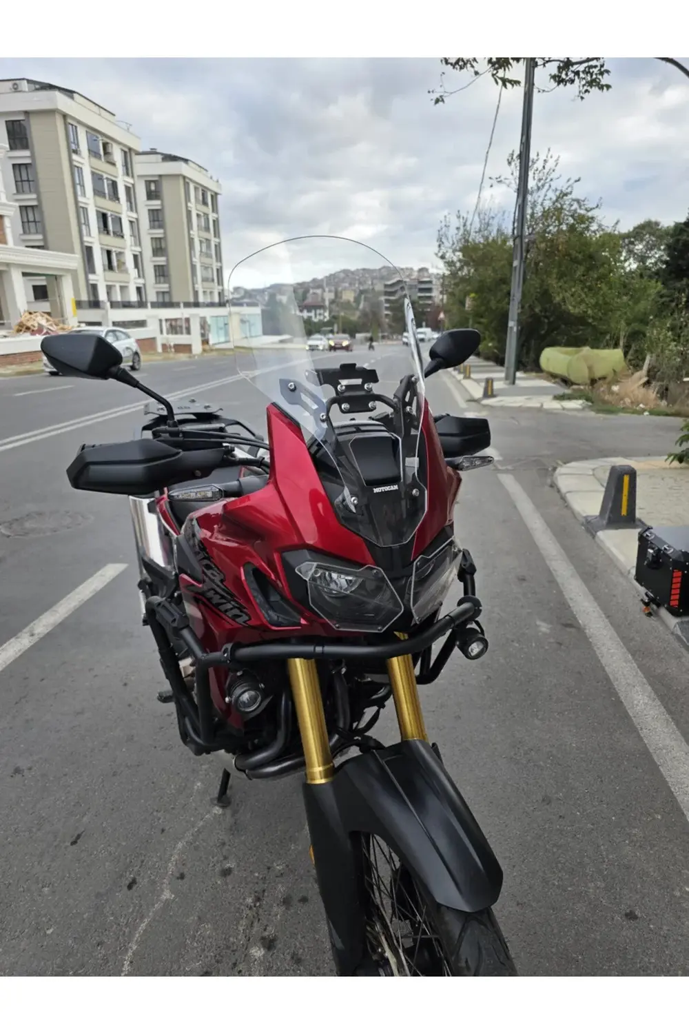 Honda Afrika Twin CRF 1000 Ön Cam 2016-2020 Model 55cm Şeffaf Ren