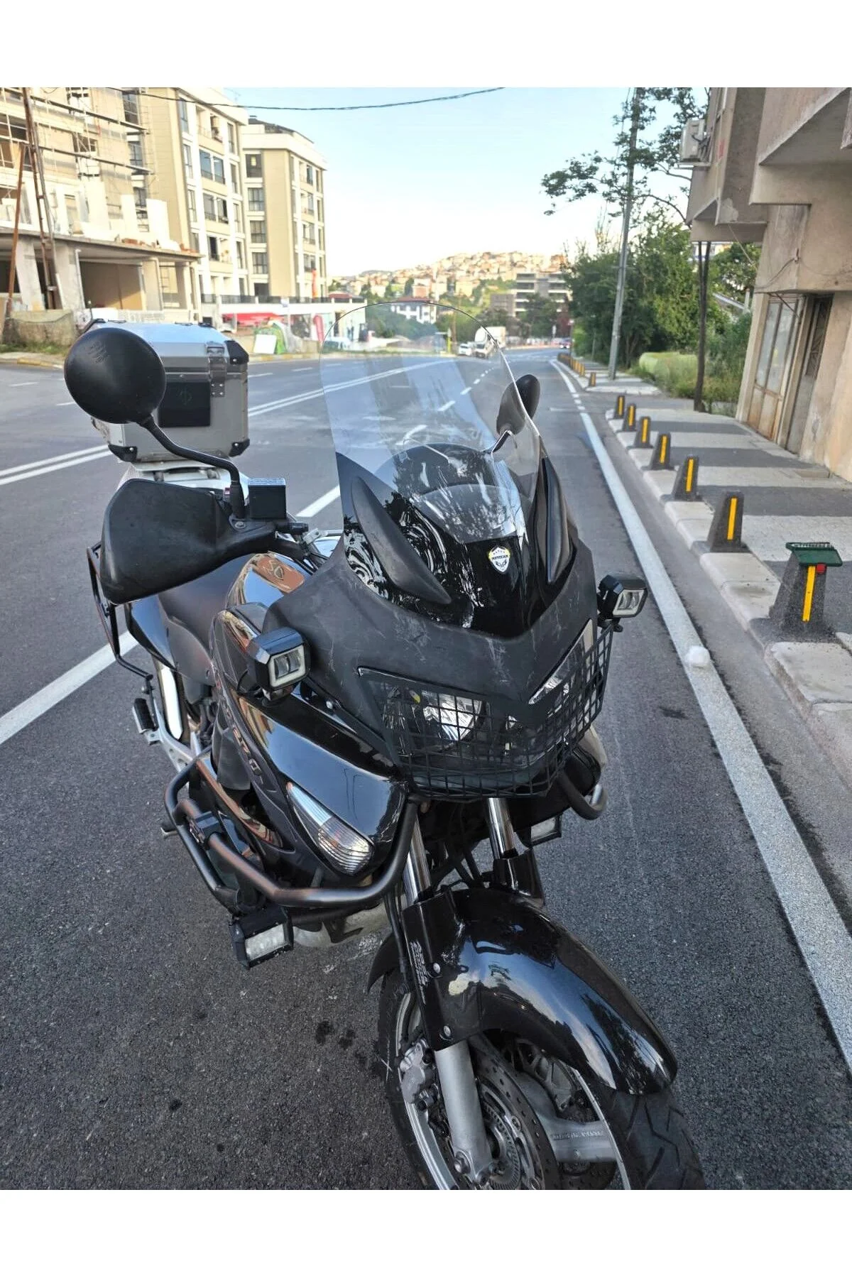 Honda CBF 1000 Ön Cam 2005-2010 Model 48cm Şeffaf Renkli 4mm - Görsel 2