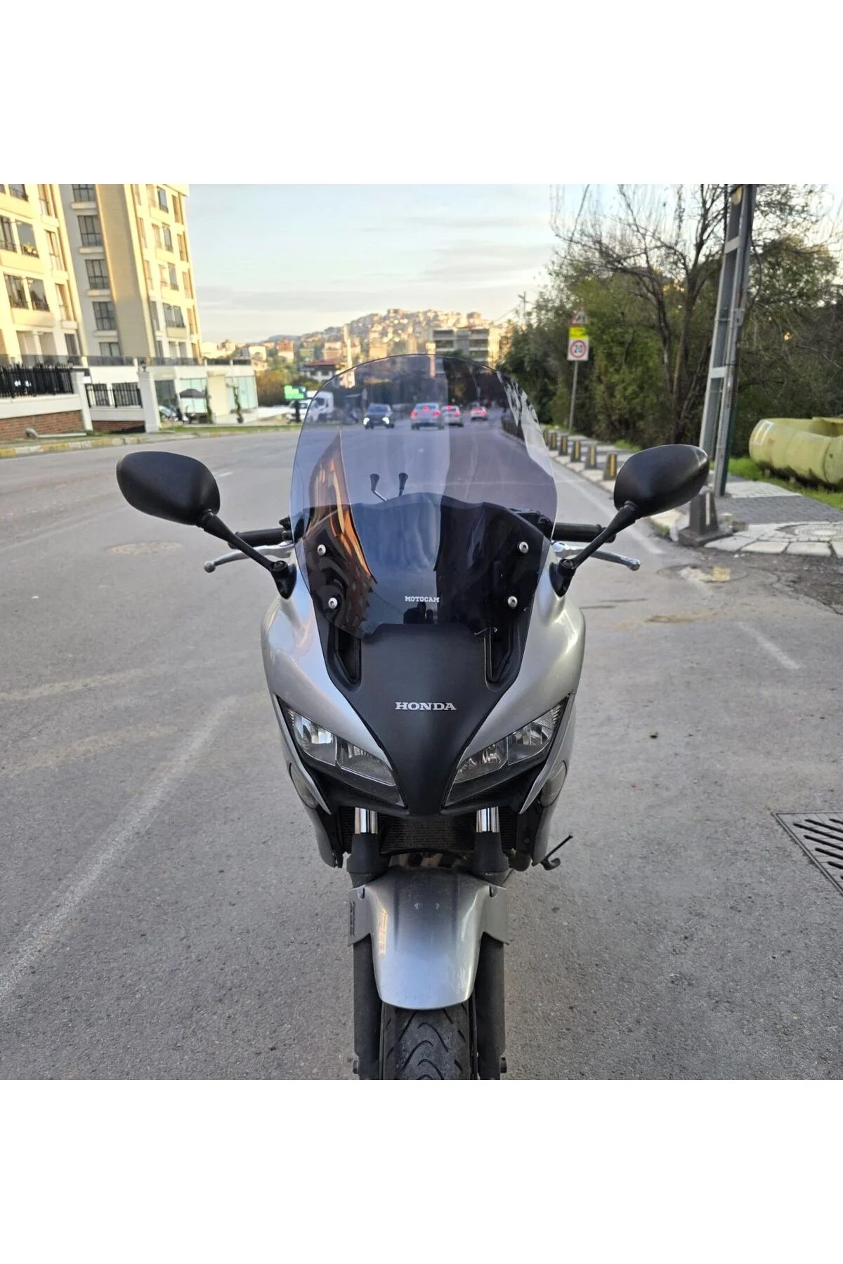 Honda CBF 1000 Ön Cam 2010-2013 Model 40cm Füme Renkli 4mm Honda CBF 1000 Ön Cam 2010-2013 Model 40cm Füme Renkli 4mm - Görsel 5