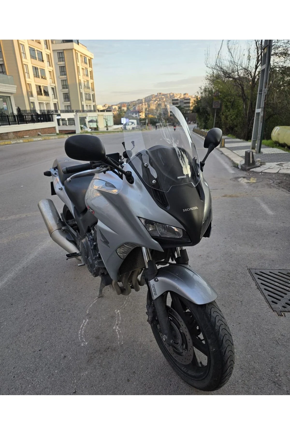 Honda CBF 1000 Ön Cam 2010-2013 Model 40cm Şeffaf Renkli 4mm - Görsel 6