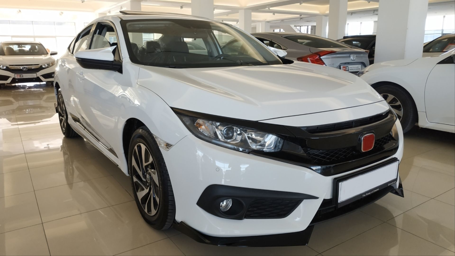 Honda Civic Uyumlu Fc5 2016-2020 Çıkıntılı Ön Flap Piano Black Di Fiyatı, Yorumları ve Özellikleri
