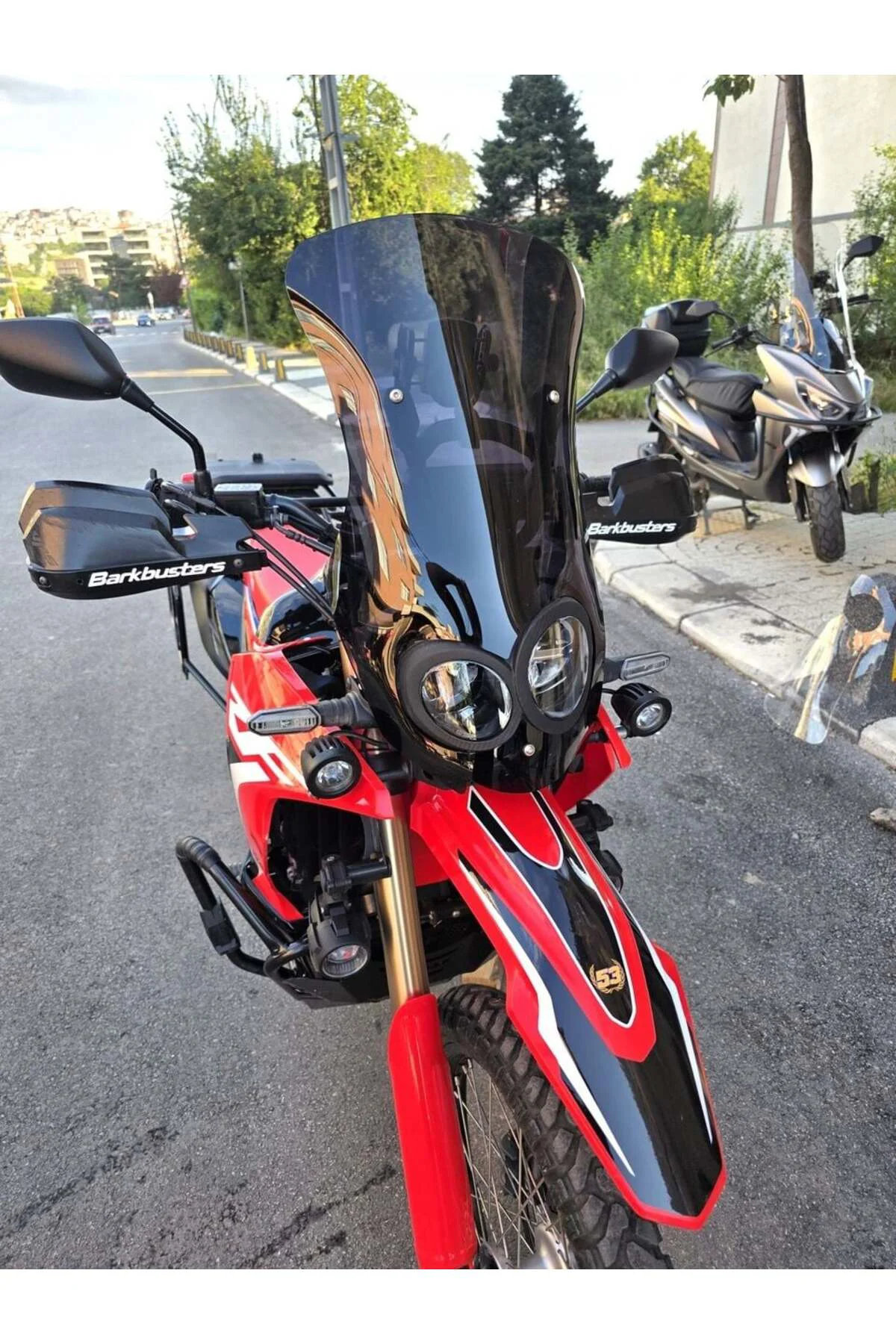 Honda CRF 250 Rally Ön Cam 2017-2026 Model 56cm Siyah Renkli 4mm