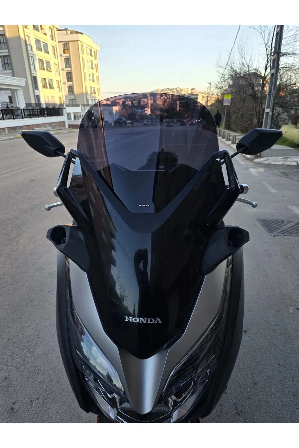 Honda Forza 250 Ön Cam 2018-2020 Model 47cm Siyah Renkli 4mm