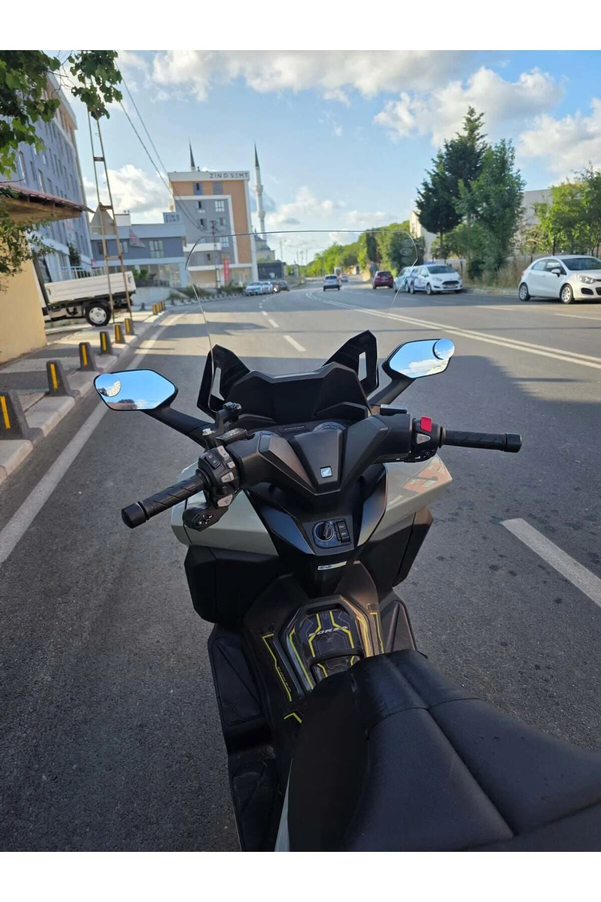 Honda Forza 250 Ön Cam 2021-2026 Model 60cm Şeffaf Renkli 4mm UZU