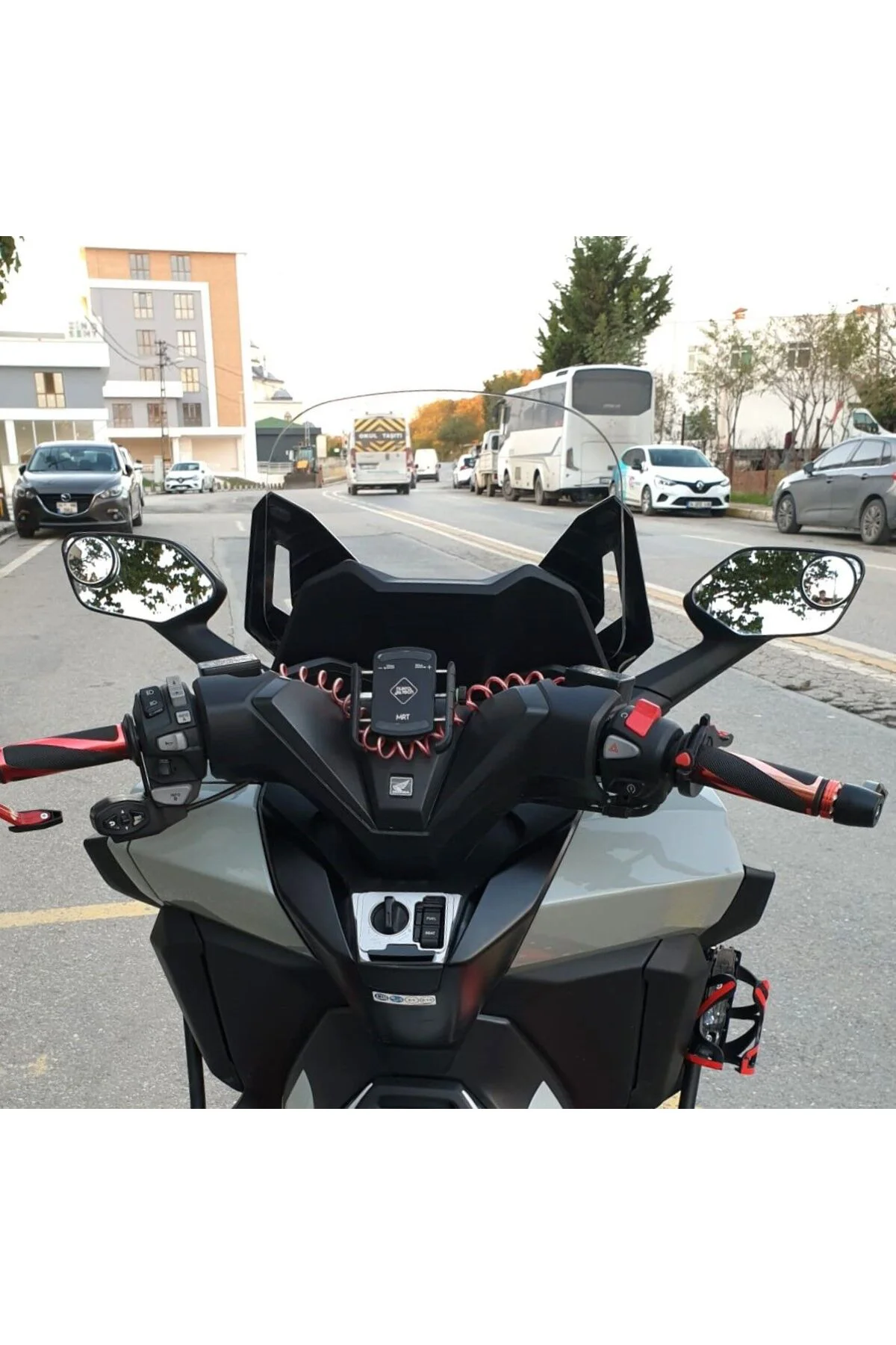 Honda Forza 250 Ön Cam 2021-2026 Model 47cm Şeffaf Renkli 4mm UZU