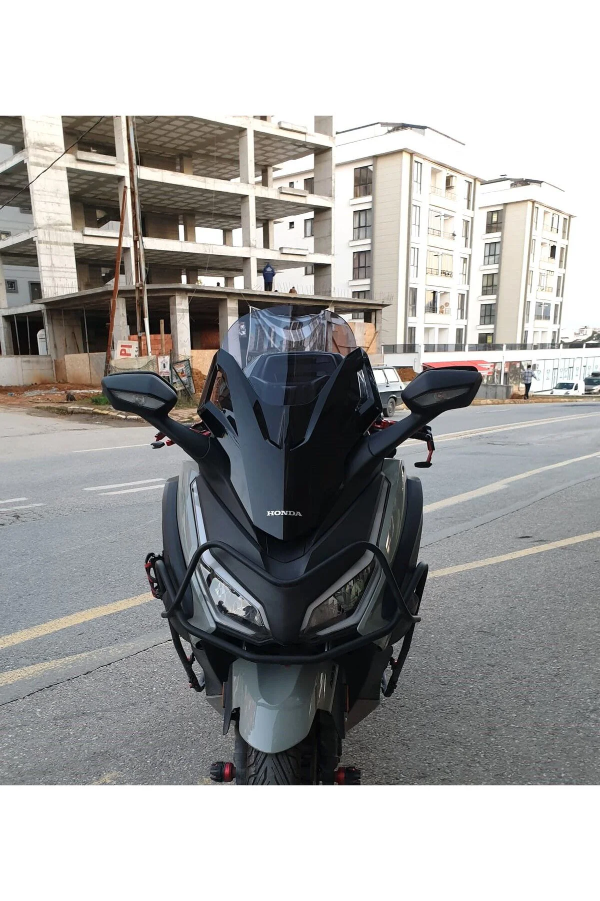 Honda Forza 250 Ön Cam 2021-2026 Model 47cm Füme Renkli 4mm UZUN