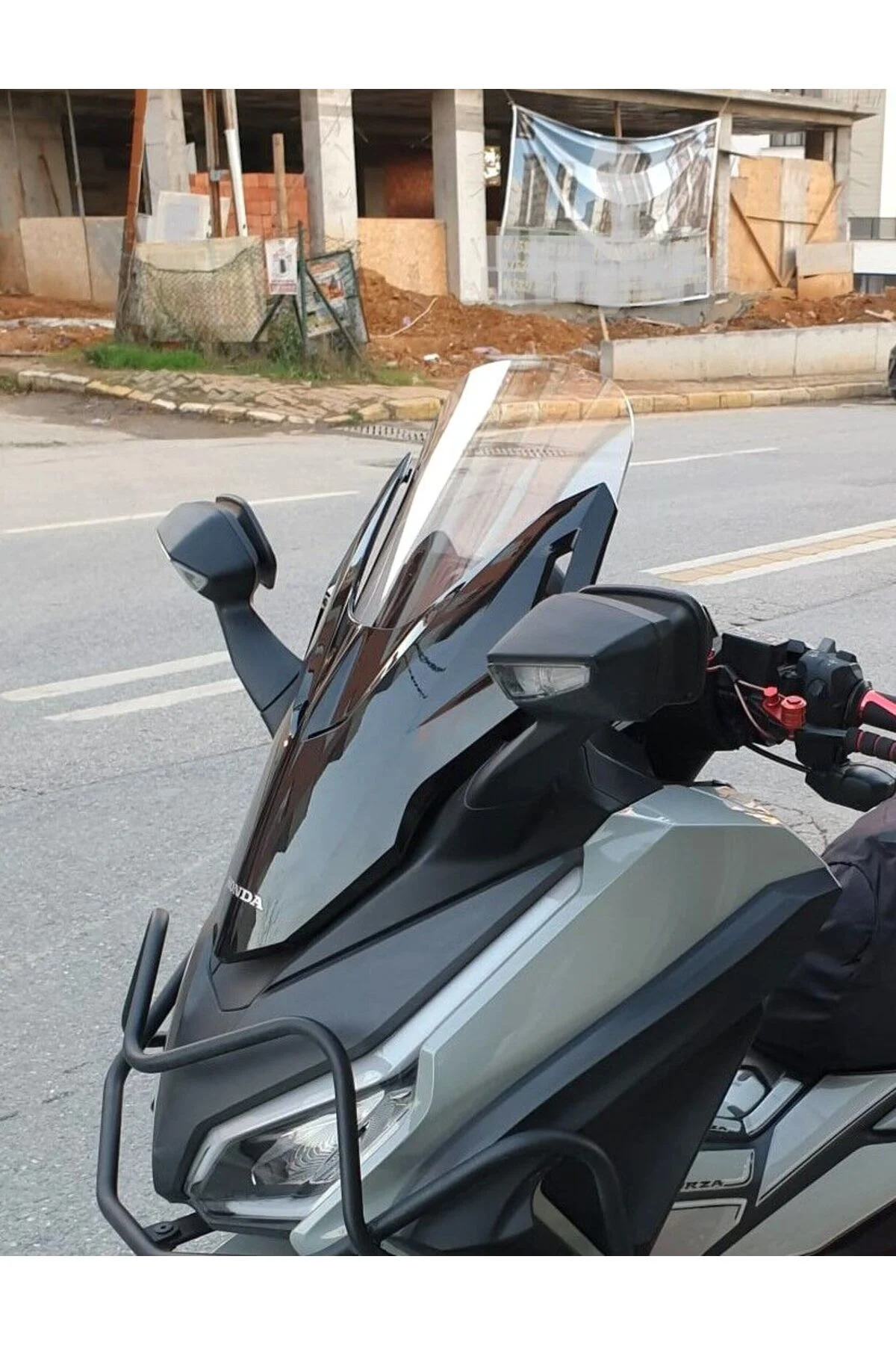 Honda Forza 250 Ön Cam 2021-2026 Model 47cm Şeffaf Renkli 4mm UZU