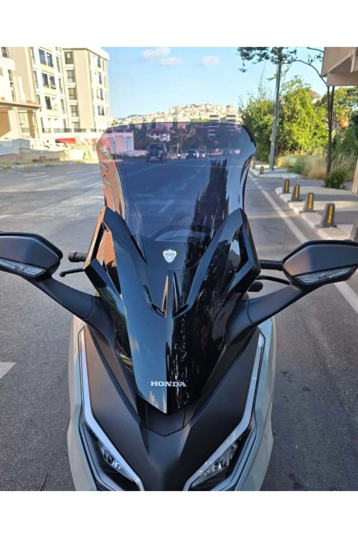 Honda Forza 250 Ön Cam 2021-2026 Model 60cm Siyah Renkli 4mm YOKT