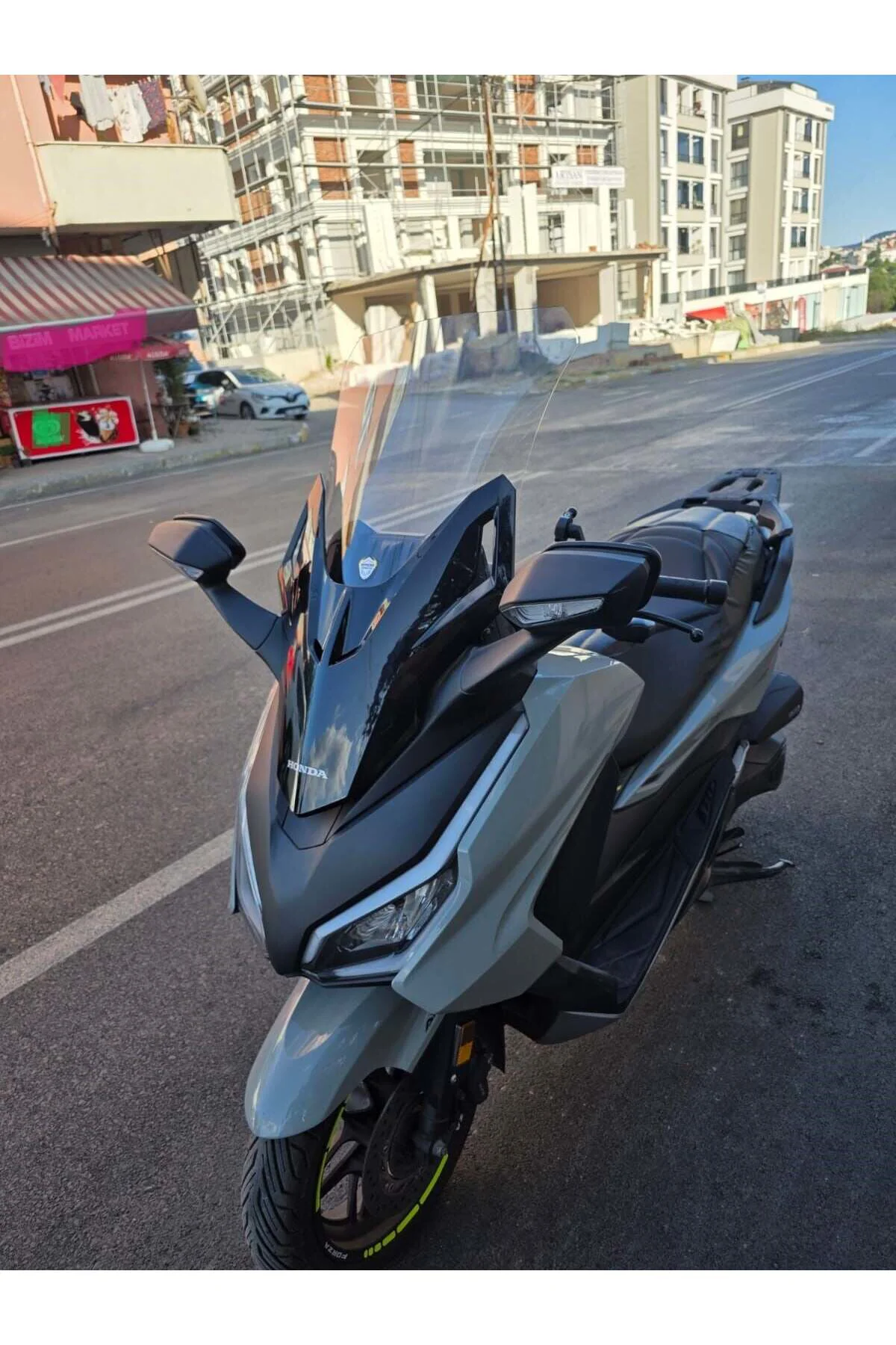 Honda Forza 250 Ön Cam 2021-2026 Model 60cm Şeffaf Renkli 4mm UZU
