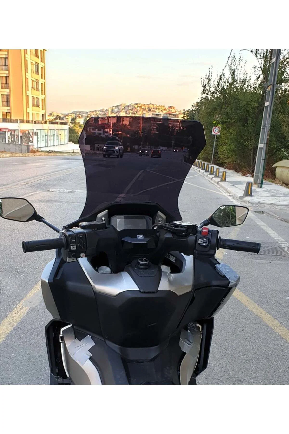 Honda Forza NSS 750 Ön Cam 2021-2023 Model 60cm Siyah Renkli 4mm