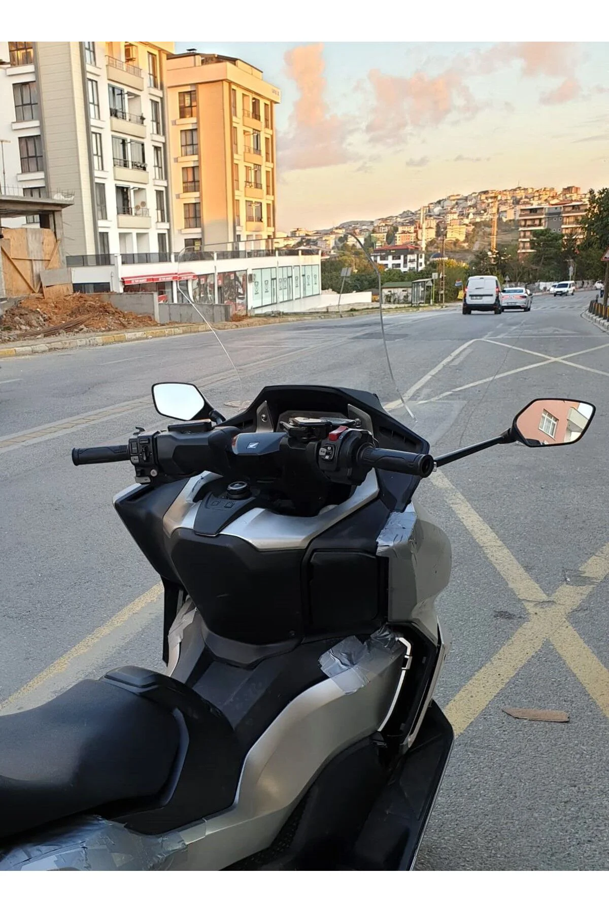 Honda Forza NSS 750 Ön Cam 2021-2023 Model 60cm Şeffaf Renkli 4mm
