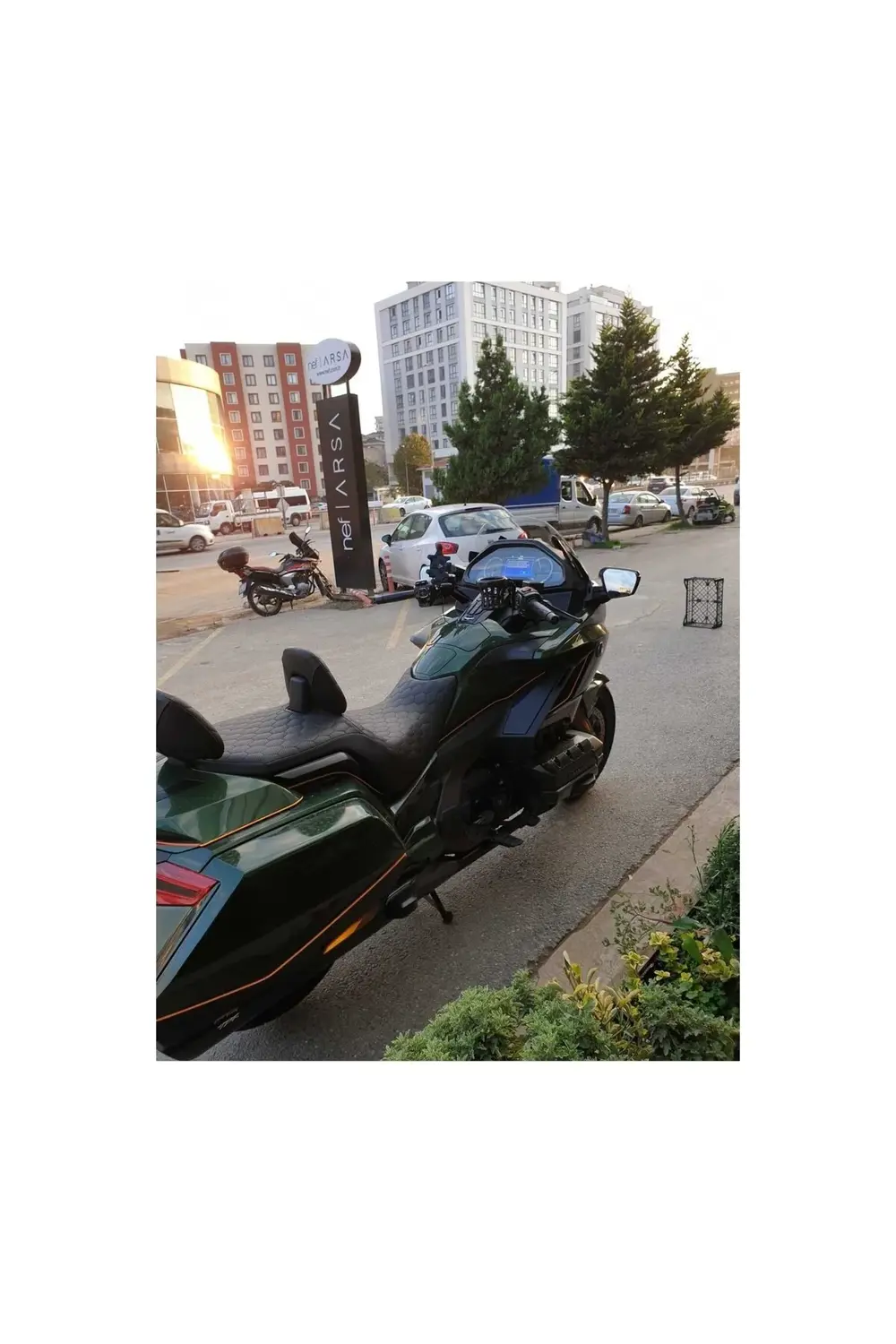 Honda Goldwing Bagger Ön Cam 2018-2023 Model 38cm Şeffaf Renkli 4