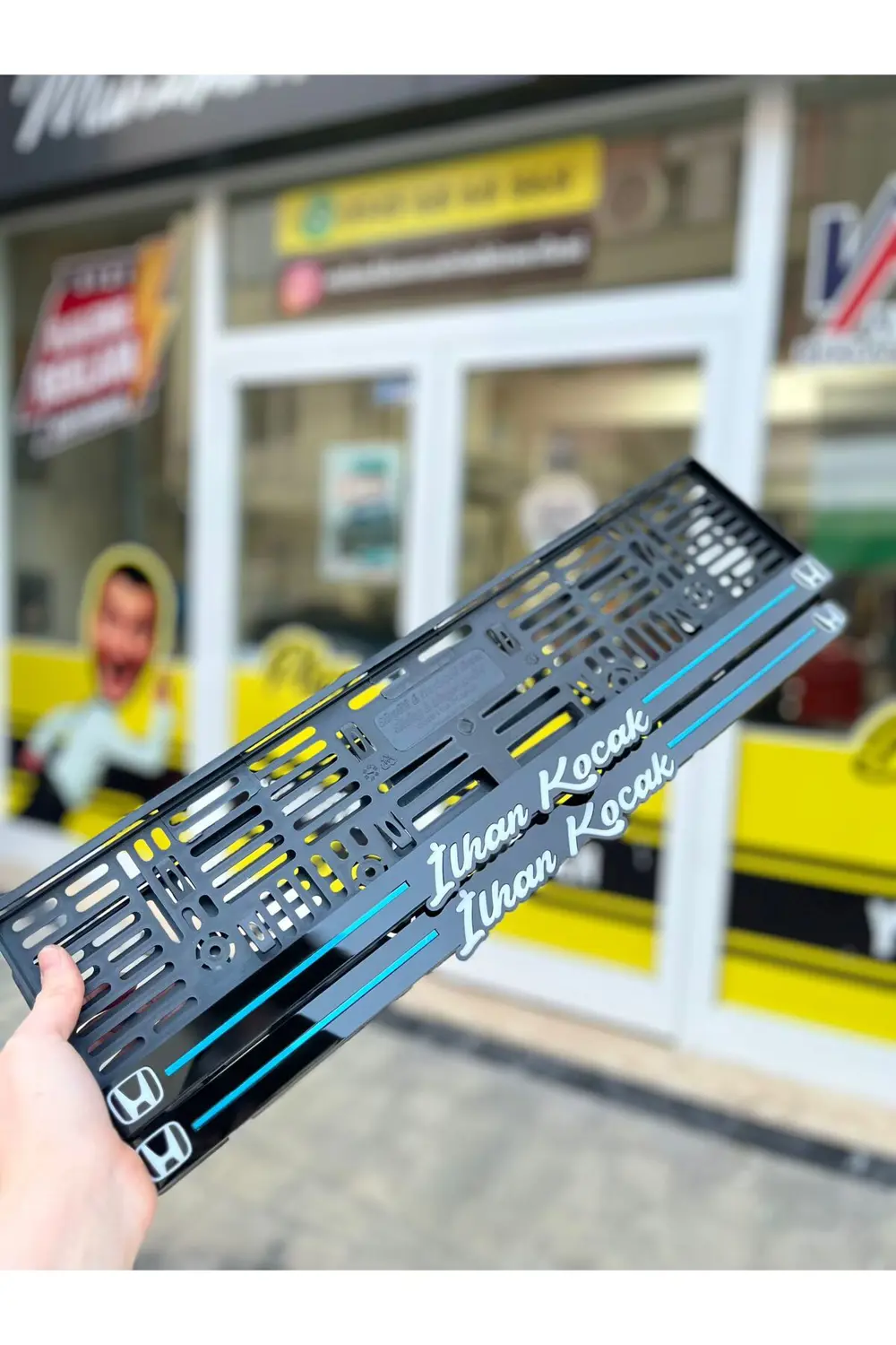 HONDA LOGO ÇİZGİLİ SARKIK PLAKALIK HONDA LOGO ÇİZGİLİ SARKIK PLAKALIK