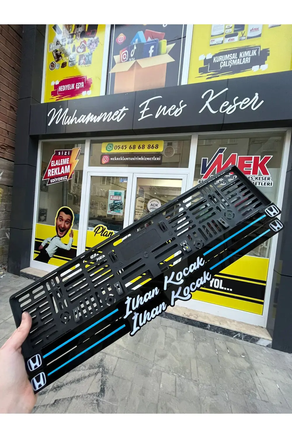 HONDA LOGO ÇİZGİLİ SARKIK PLAKALIK HONDA LOGO ÇİZGİLİ SARKIK PLAKALIK