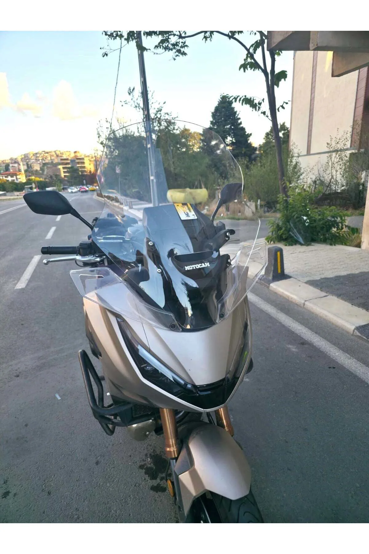 Honda NT 1100 Ön Cam 2025-2026 Model 61cm Şeffaf Renkli 4mm