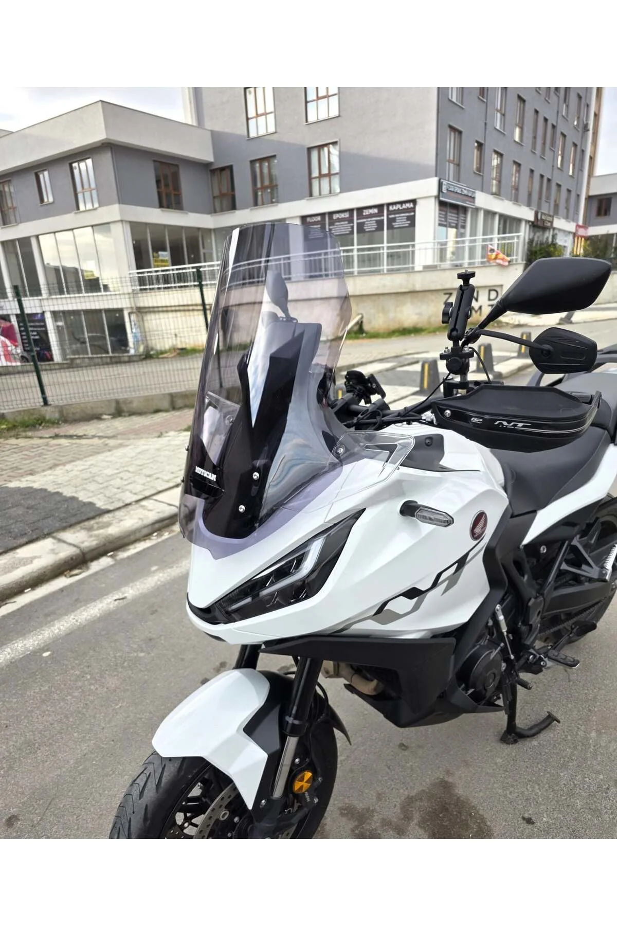 Honda NT 1100 Ön Cam 2021-2024 Model 59cm Füme Renkli 4mm