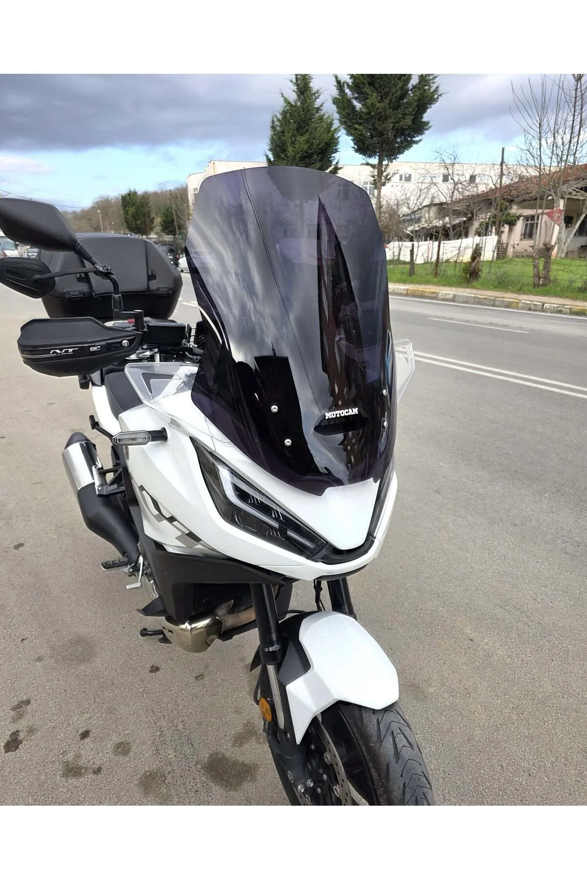 Honda NT 1100 Ön Cam 2021-2024 Model 59cm Siyah Renkli 4mm YOKTUR