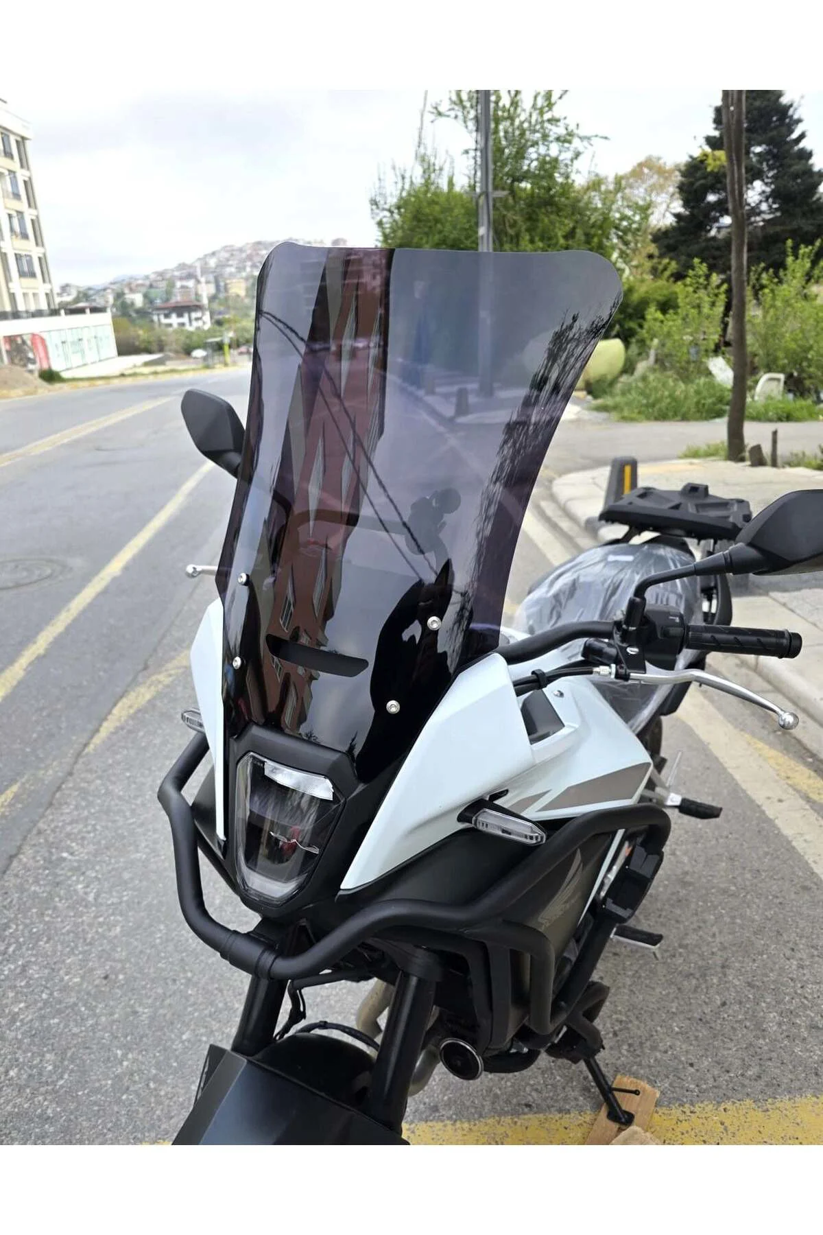 Honda NX 500 Ön Cam 2025-2026 Model 48cm Siyah Renkli 4mm UZUN