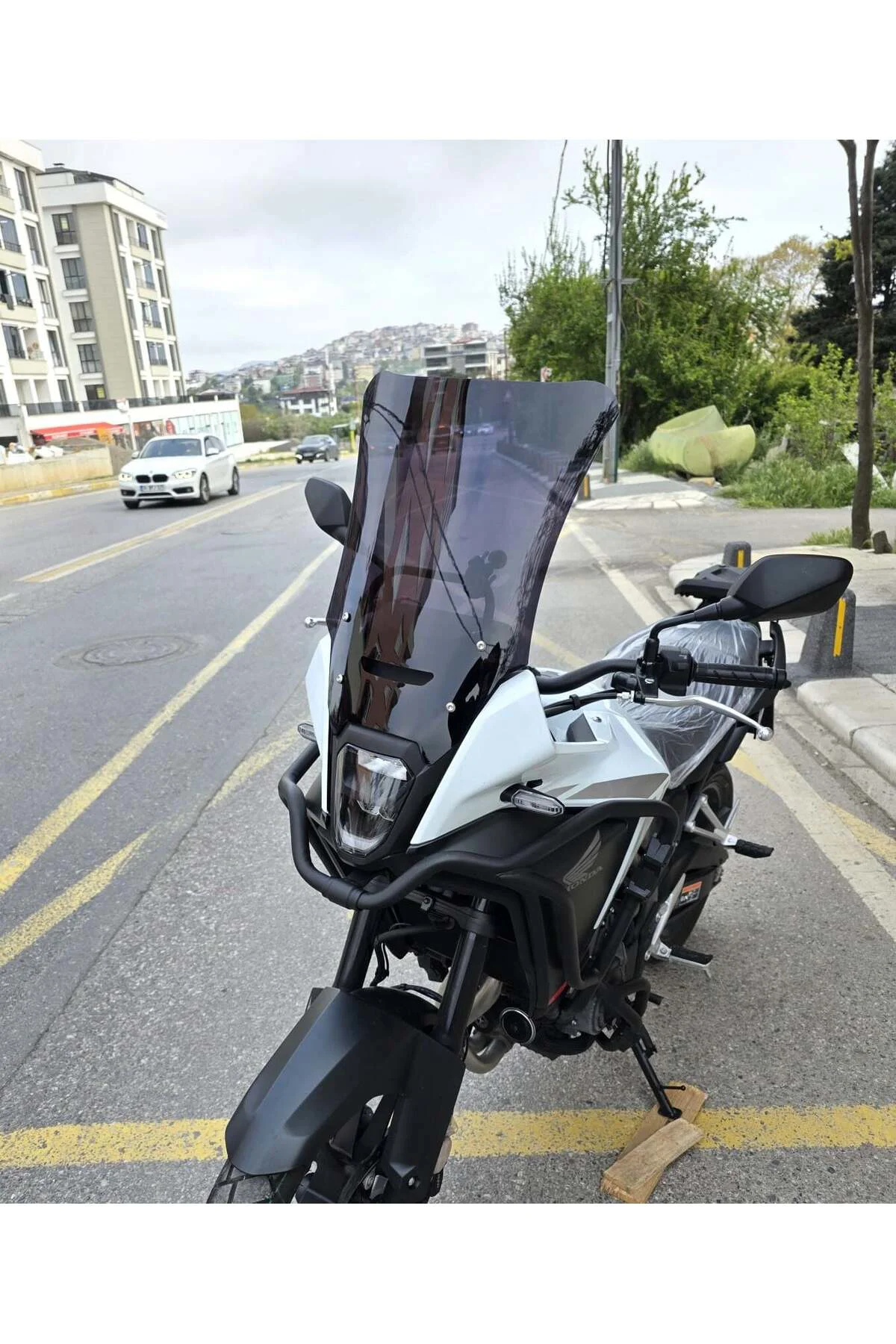 Honda NX 500 Ön Cam 2025-2026 Model 48cm Siyah Renkli 4mm UZUN