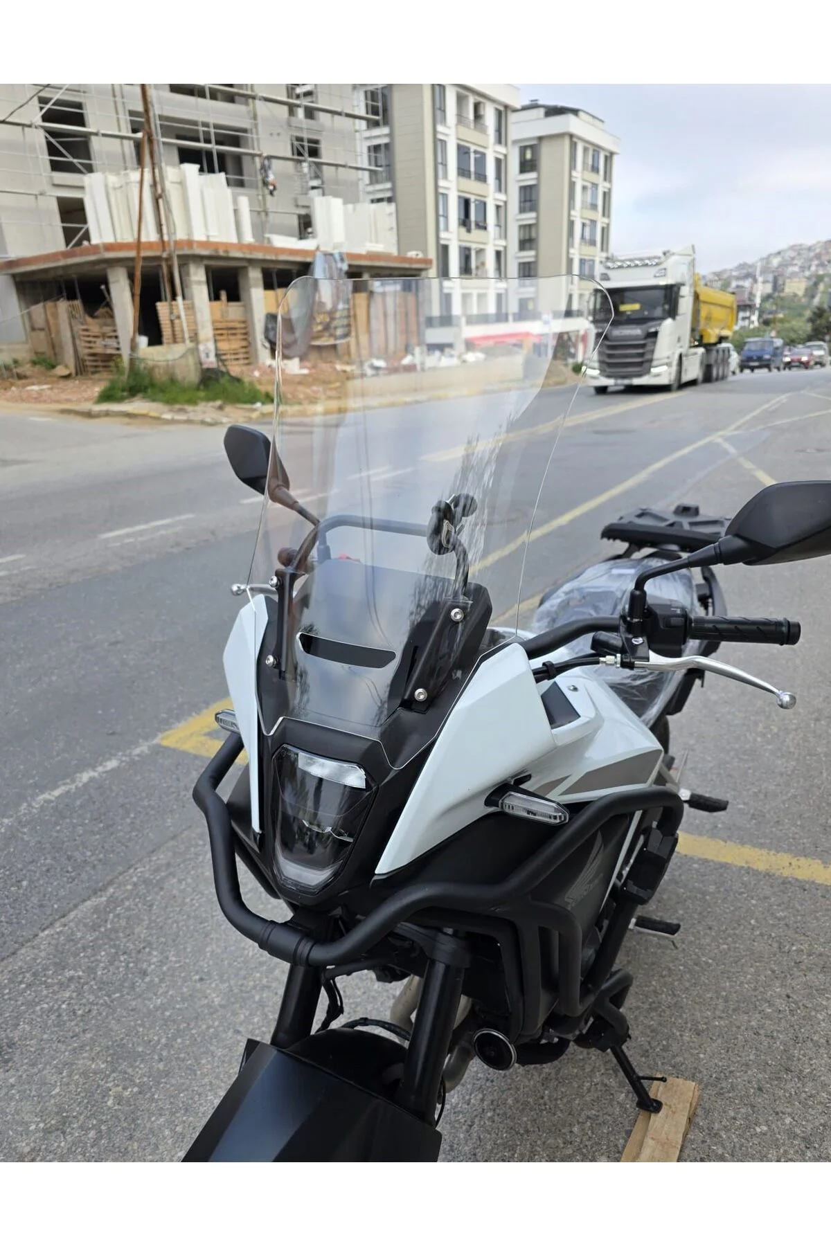 Honda NX 500 Ön Cam 2025-2026 Model 48cm Şeffaf Renkli 4mm UZUN