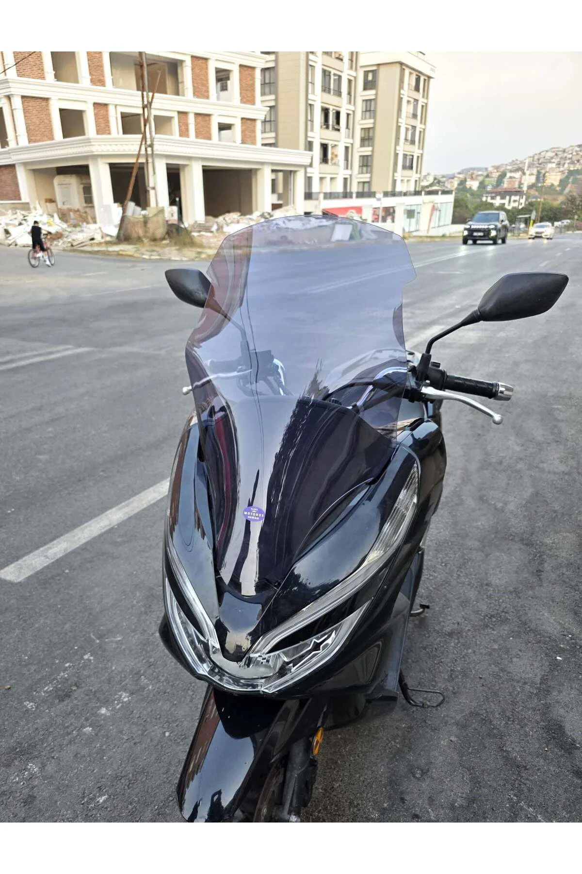 Honda PCX Ön Cam 2018-2020 Model 65cm Füme Renkli 4mm ORTA BOYLU