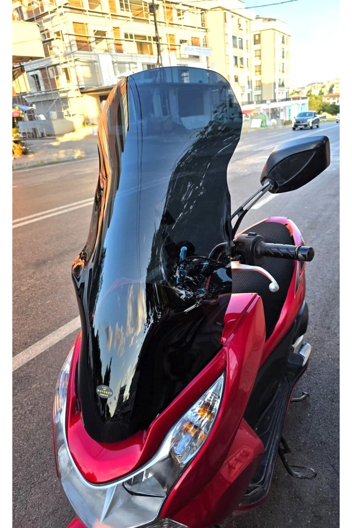 Honda PCX Ön Cam 2011-2013 Model 83cm Siyah Renkli 4mm UZUN