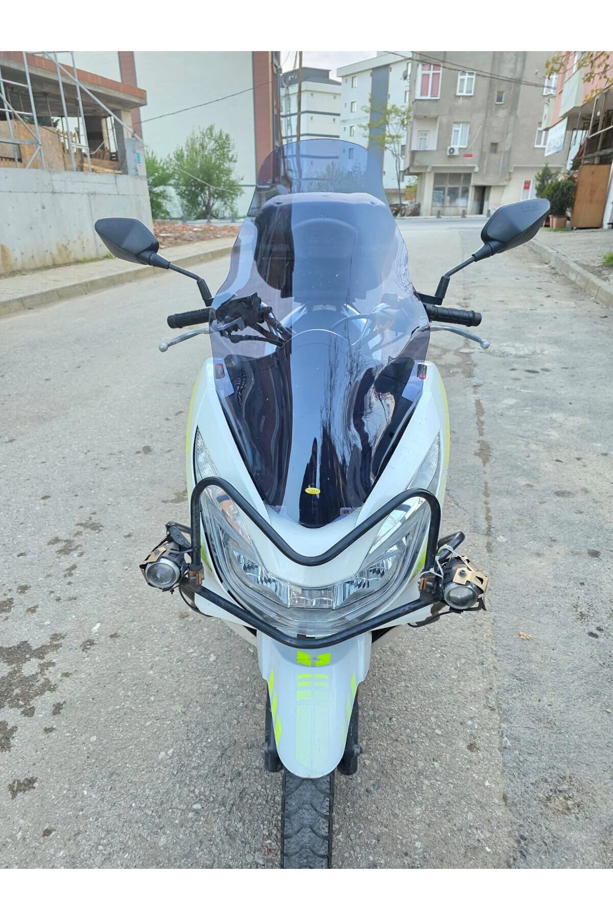 Honda PCX Ön Cam 2014-2017 Model 65cm Füme Renkli 4mm ORTA BOYLU