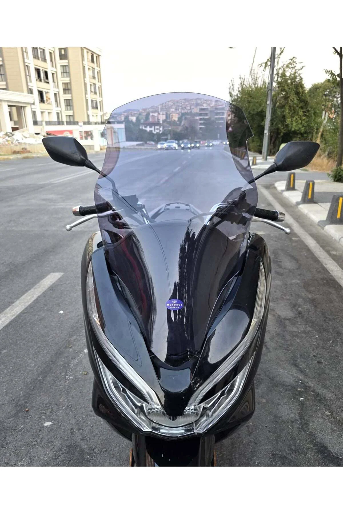Honda PCX Ön Cam 2018-2020 Model 65cm Füme Renkli 4mm ORTA BOYLU