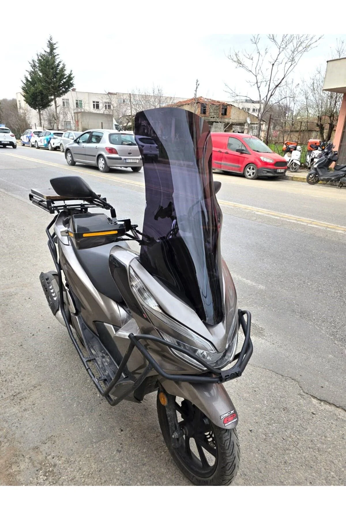 Honda PCX Ön Cam 2018-2020 Model 83cm Siyah Renkli 4mm UZUN