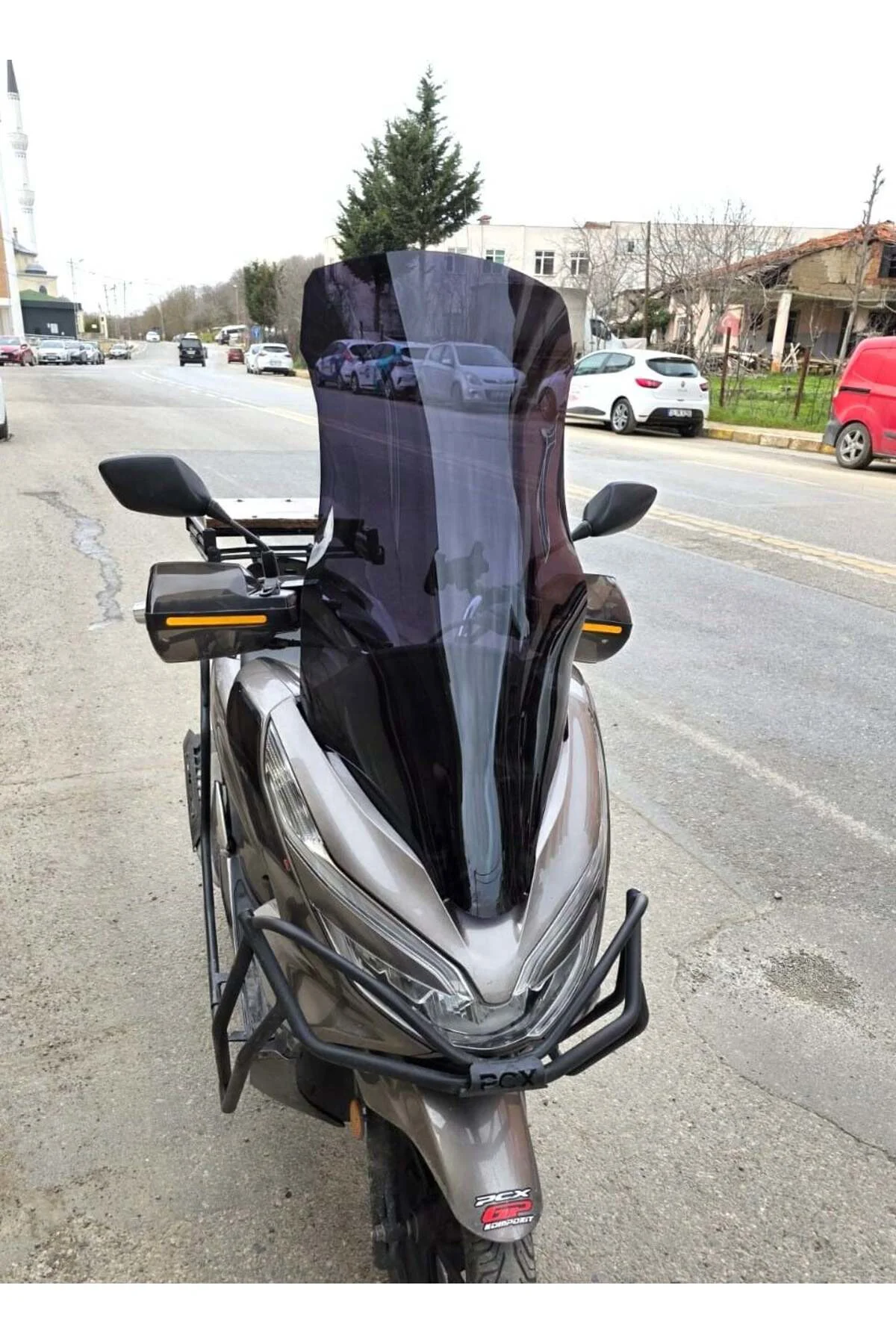 Honda PCX Ön Cam 2018-2020 Model 83cm Siyah Renkli 4mm UZUN