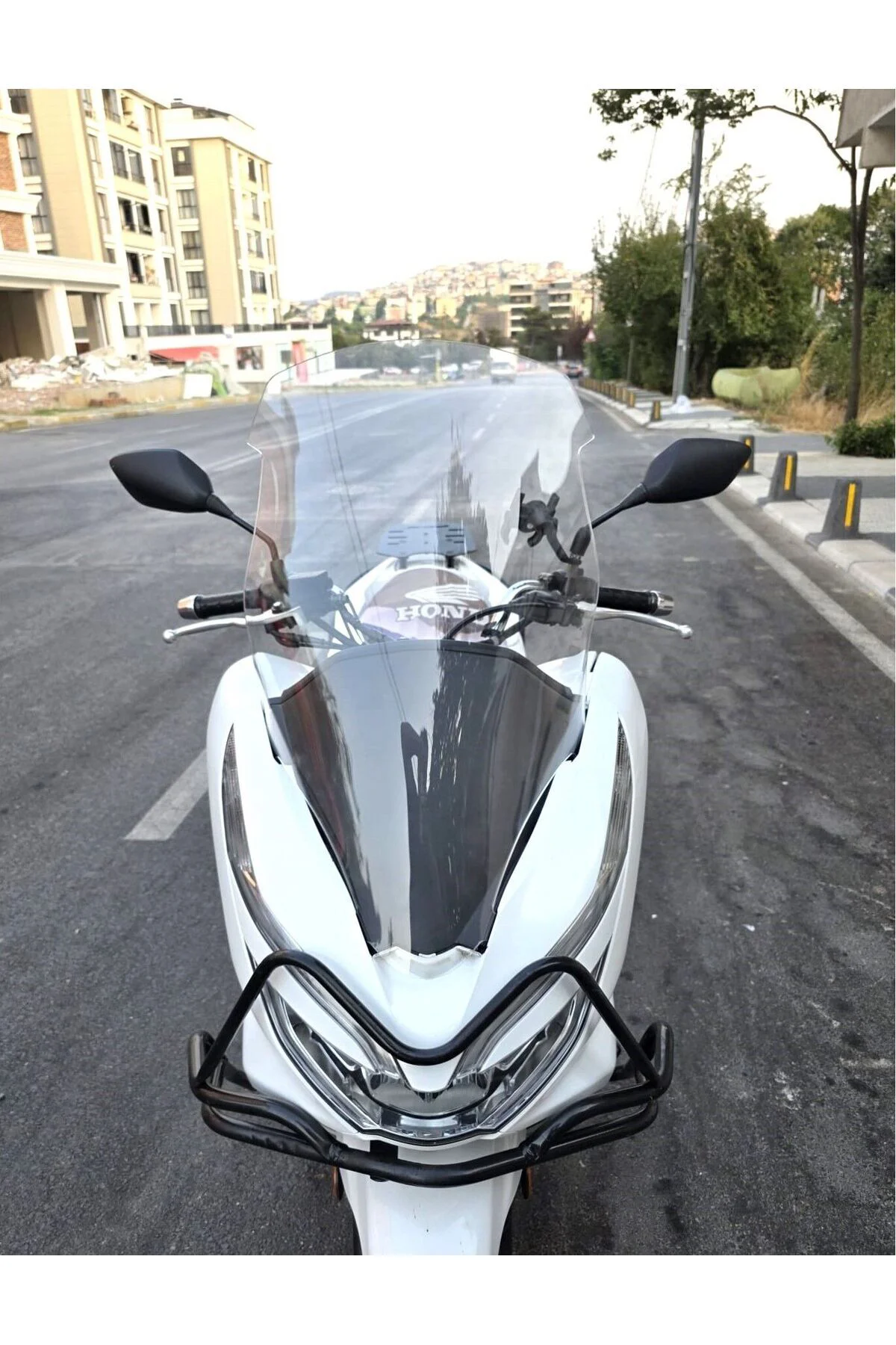 Honda PCX Ön Cam 2018-2020 Model 65cm Şeffaf Renkli 4mm ORTA BOYL