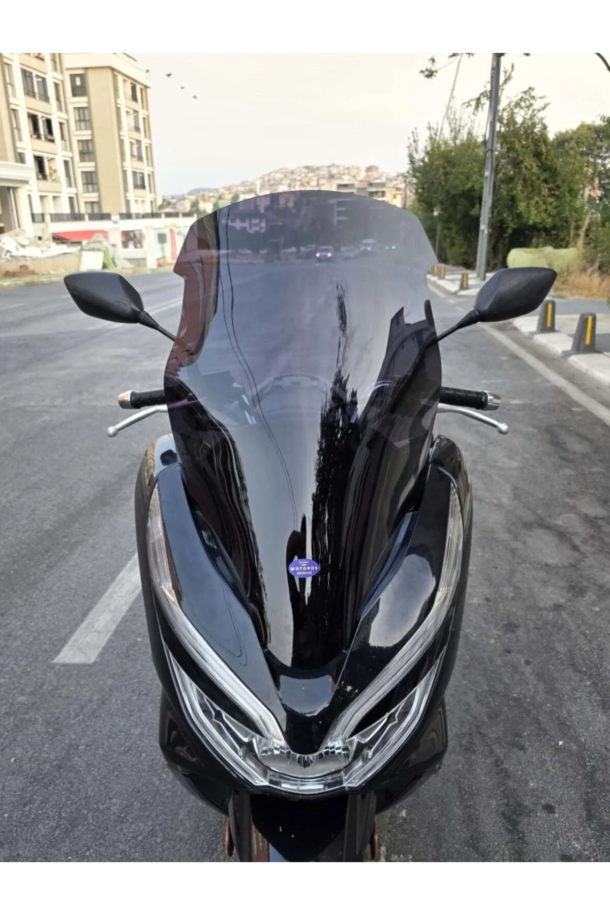 Honda PCX Ön Cam 2018-2020 Model 65cm Siyah Renkli 4mm ORTA BOYLU