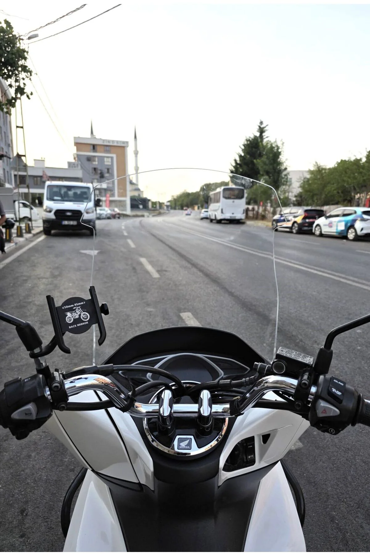 Honda PCX Ön Cam 2018-2020 Model 65cm Şeffaf Renkli 4mm ORTA BOYL