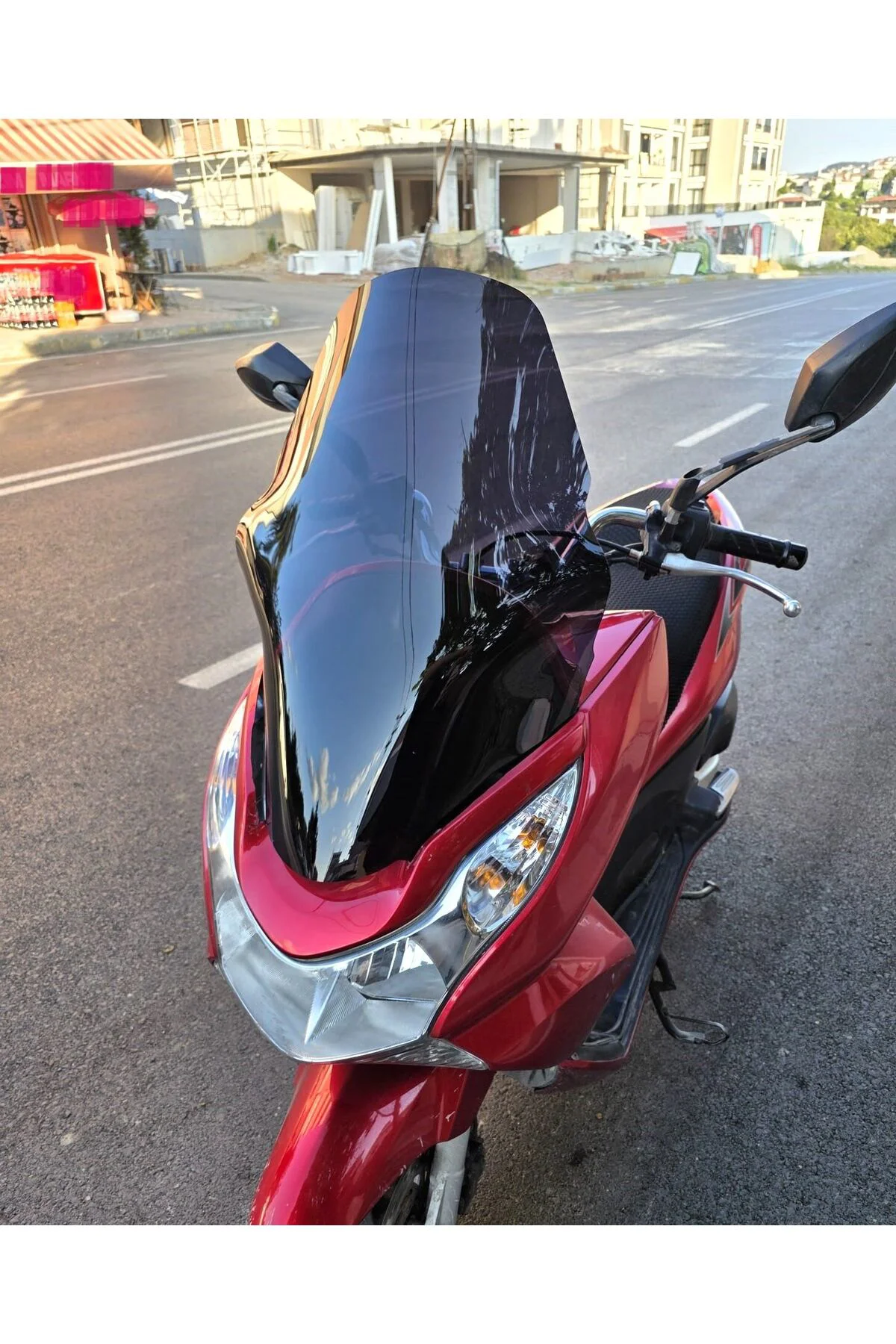 Honda PCX Ön Cam 2011-2013 Model 59cm Siyah Renkli ORTA BOYLU